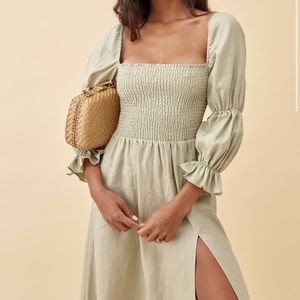 Reformation {Hyland Linen Dress in Dried Herbs}